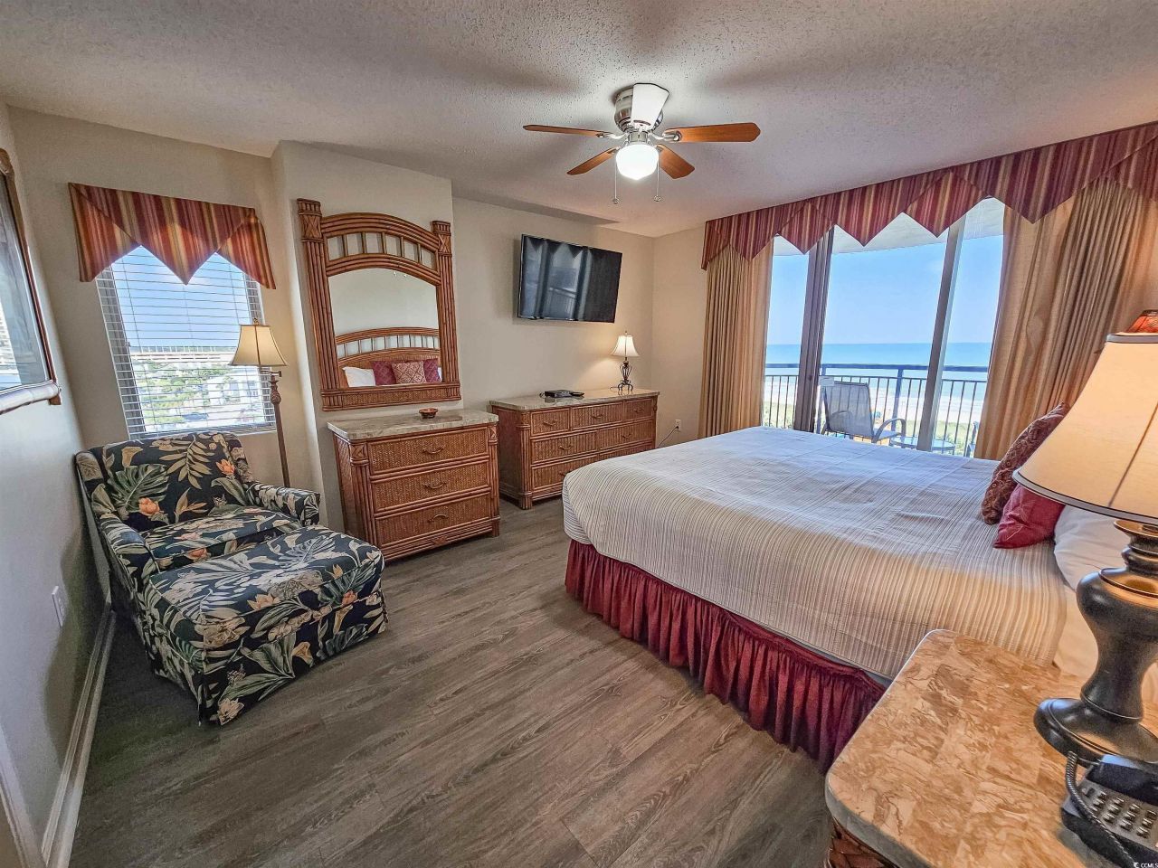 8560 Queensway Blvd. Photo 15