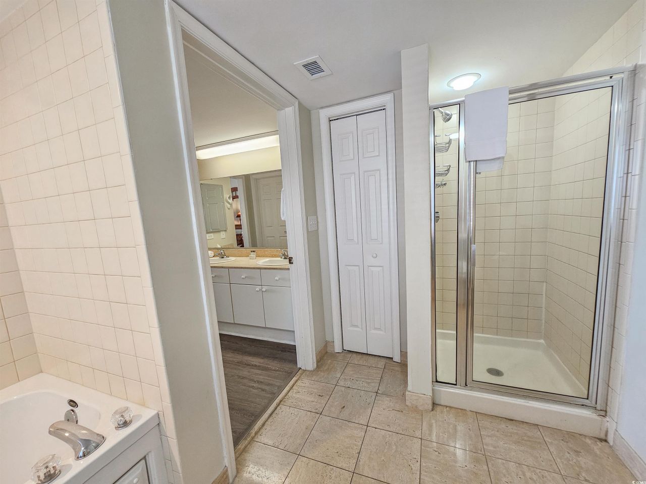 8560 Queensway Blvd. Photo 19