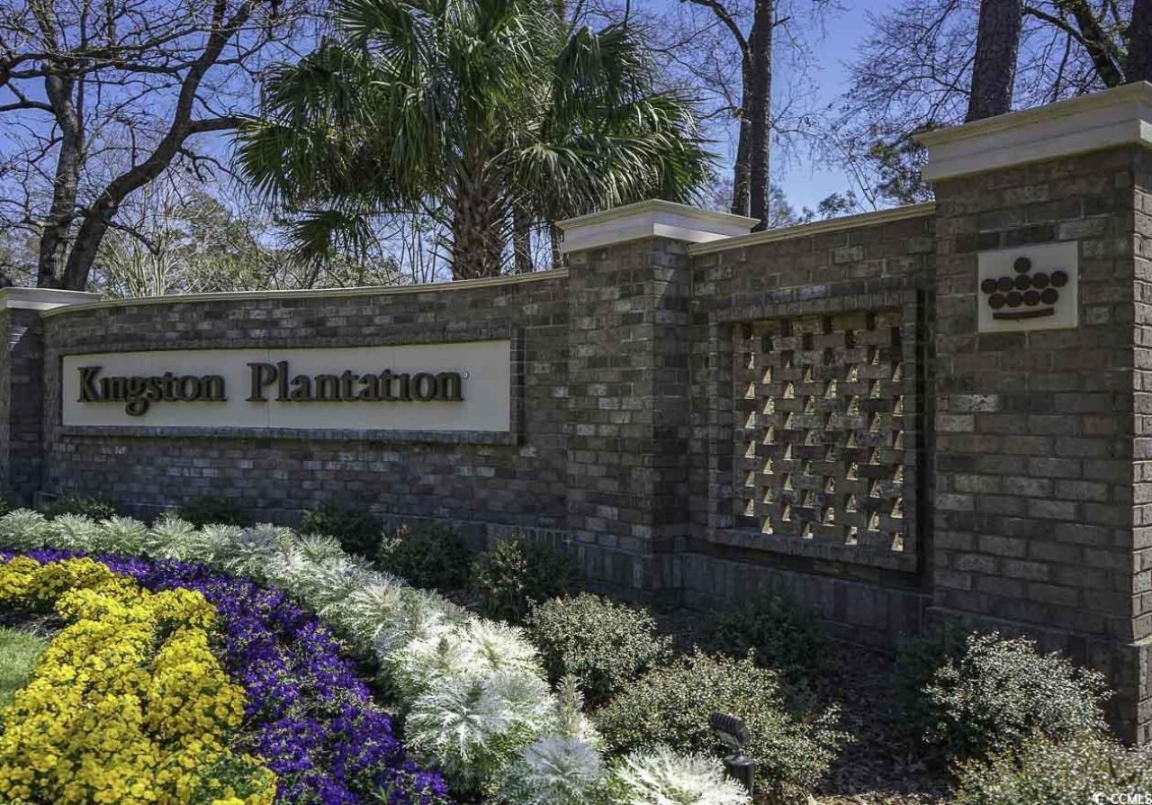 8560 Queensway Blvd. Photo 36