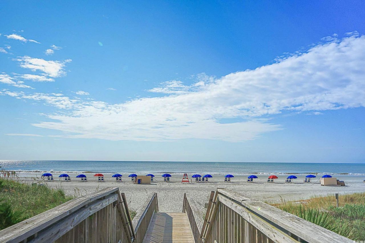 8560 Queensway Blvd. Photo 37