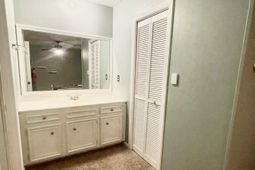 677 Buckhall Court photo 4