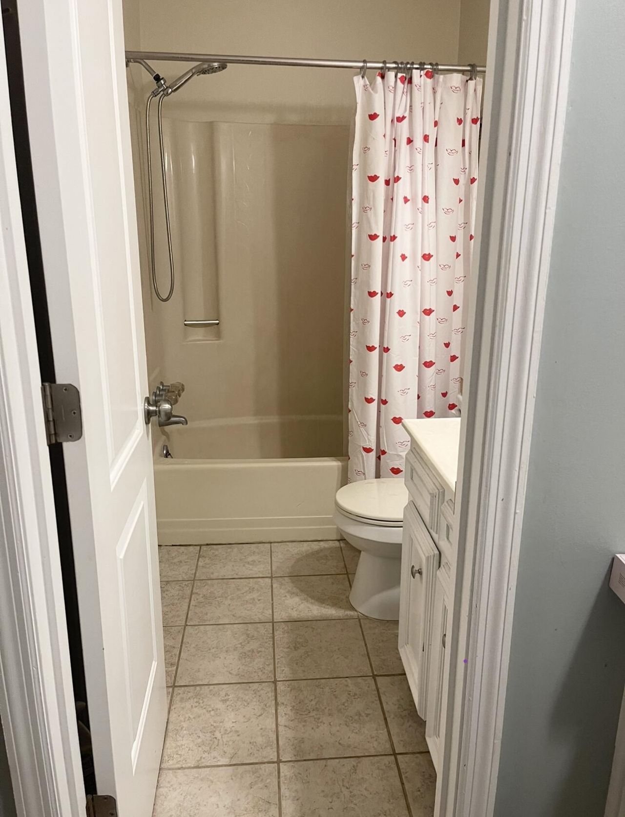 677 Buckhall Court Photo 5