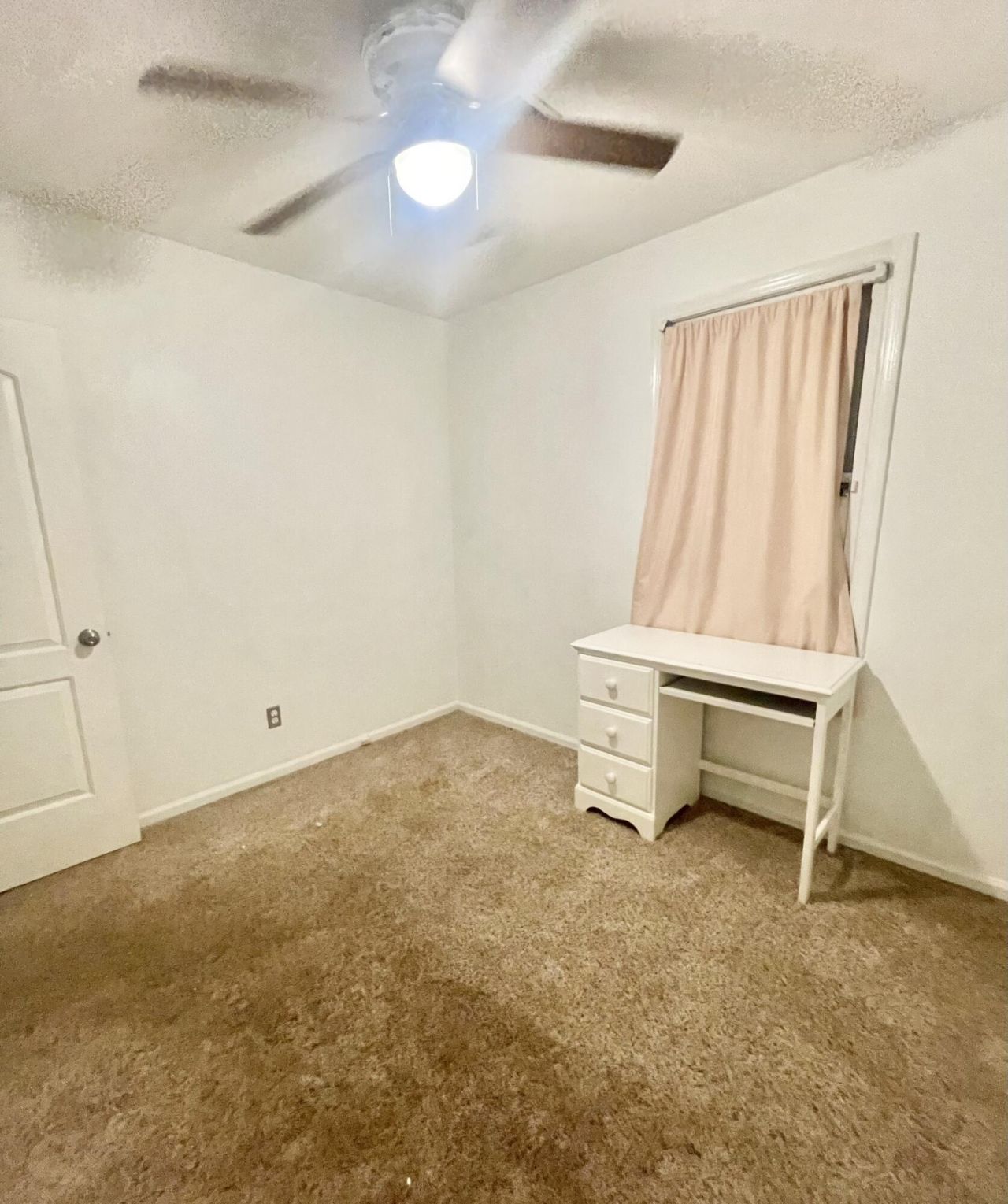 677 Buckhall Court Photo 8