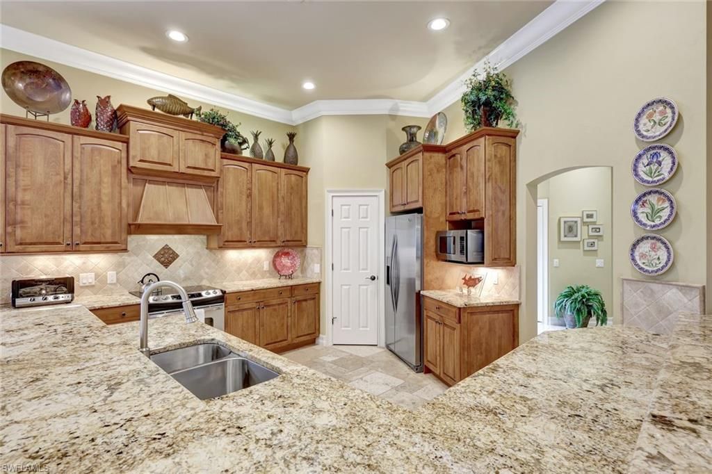 3352 Montara Dr, Bonita Springs, FL 34134 Photo