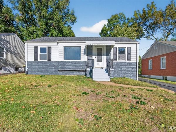 10335 Saint Joan Lane, St Ann, MO 63074