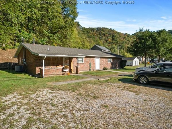 13849 Coal River Road, Seth, WV 25181