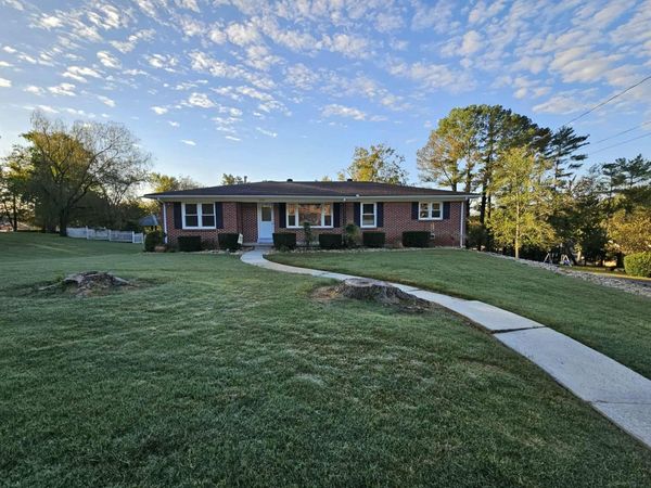 636 Carmack Ave, Carthage, TN 37030