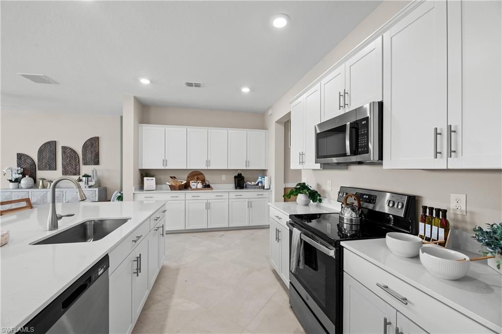 3957 Button Sage Rd, Alva, FL 33920 Photo