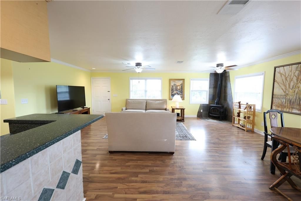 8642 Whispering Pines Dr, Saint James City, FL 33956 Photo