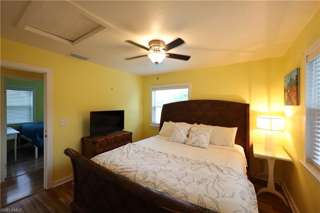 8642 Whispering Pines Dr, Saint James City, FL 33956 Photo