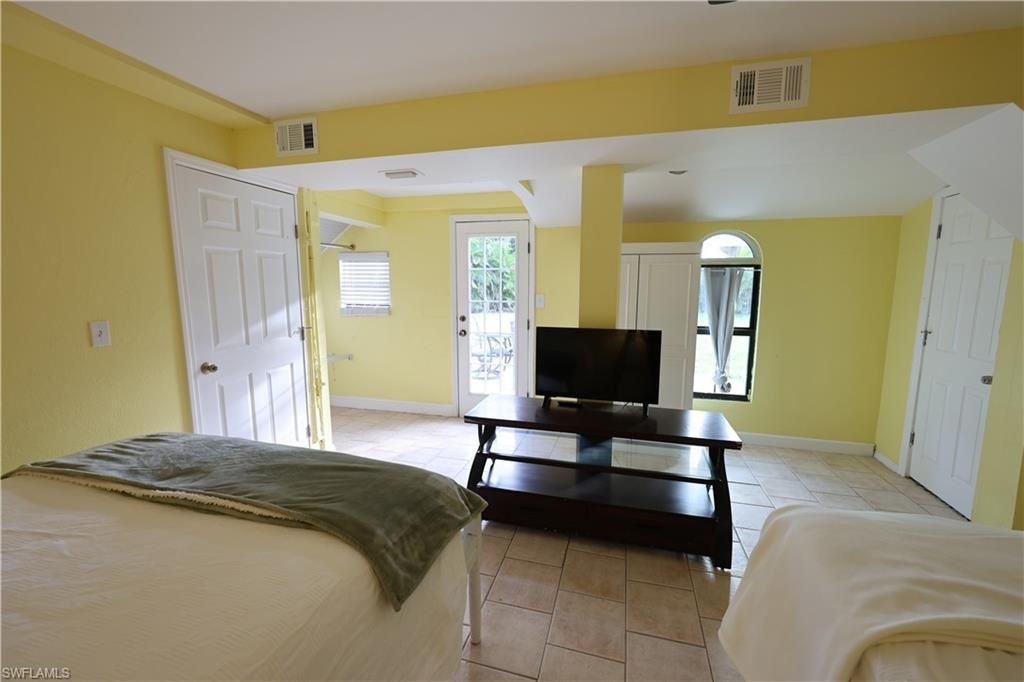 8642 Whispering Pines Dr, Saint James City, FL 33956 Photo