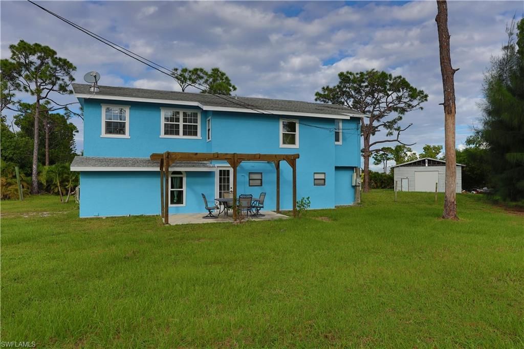 8642 Whispering Pines Dr, Saint James City, FL 33956 Photo