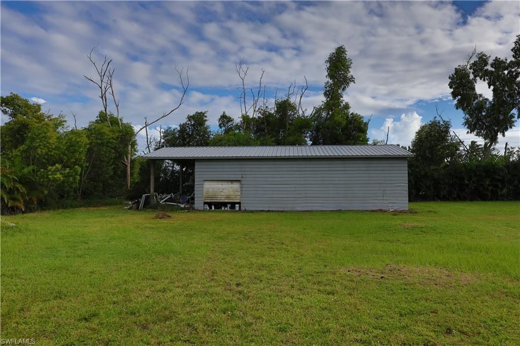 8642 Whispering Pines Dr, Saint James City, FL 33956 Photo