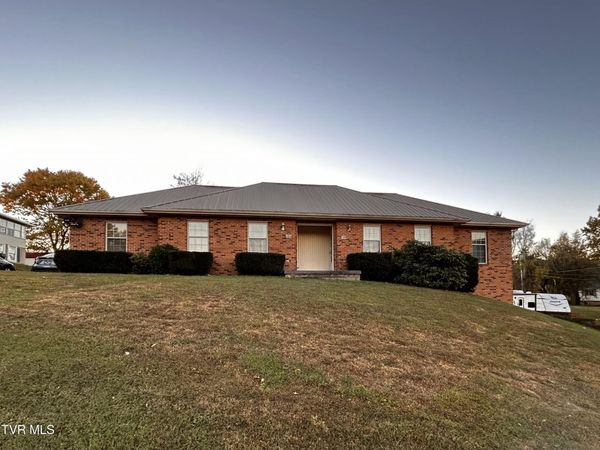 101 Village Lane, Gray, TN 37615