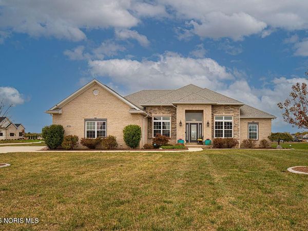 25231 John F Mccarthy Way, Perrysburg, OH 43551