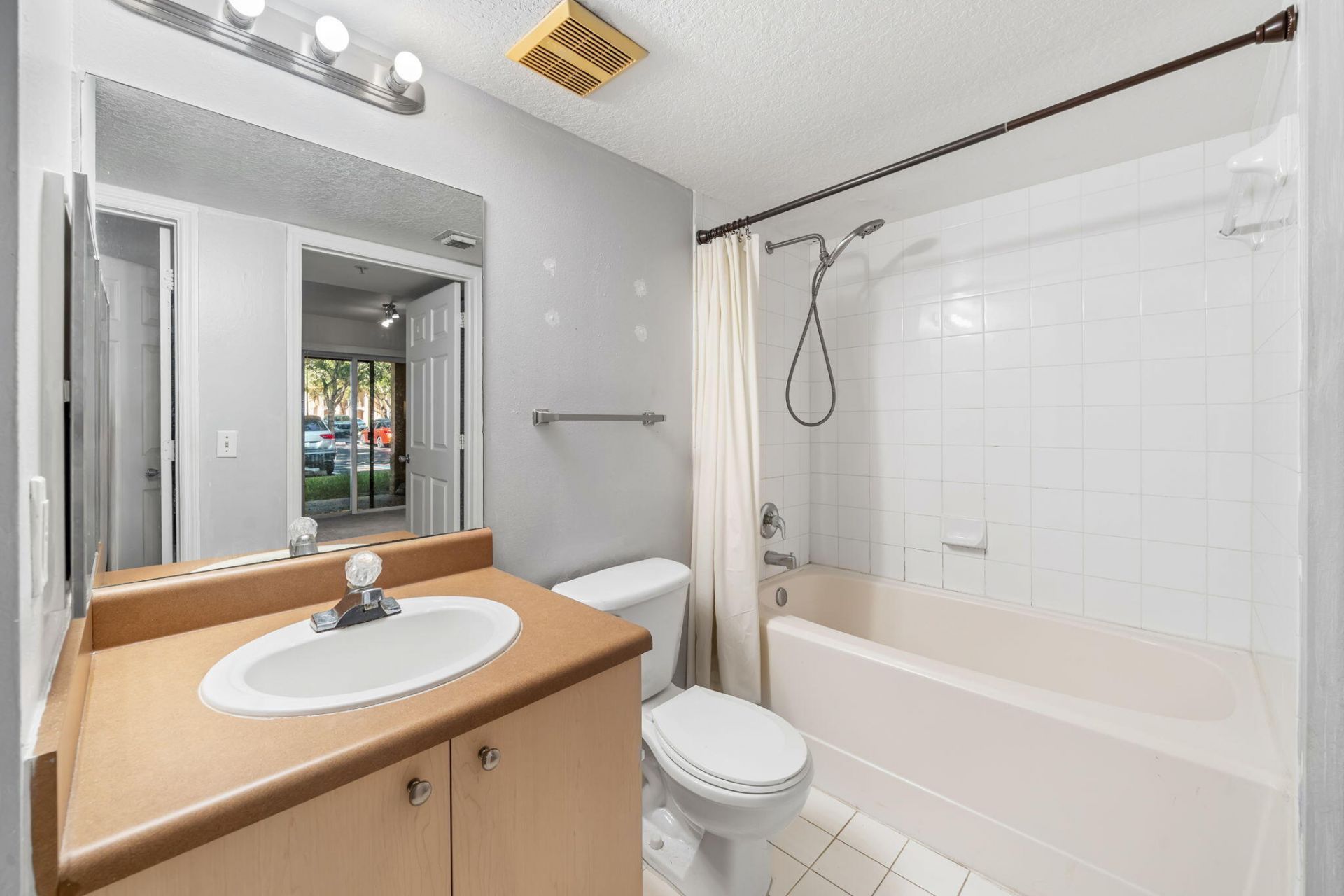 4241 San Marino Boulevard, Unit 103, West Palm Beach, FL 33409 Photo