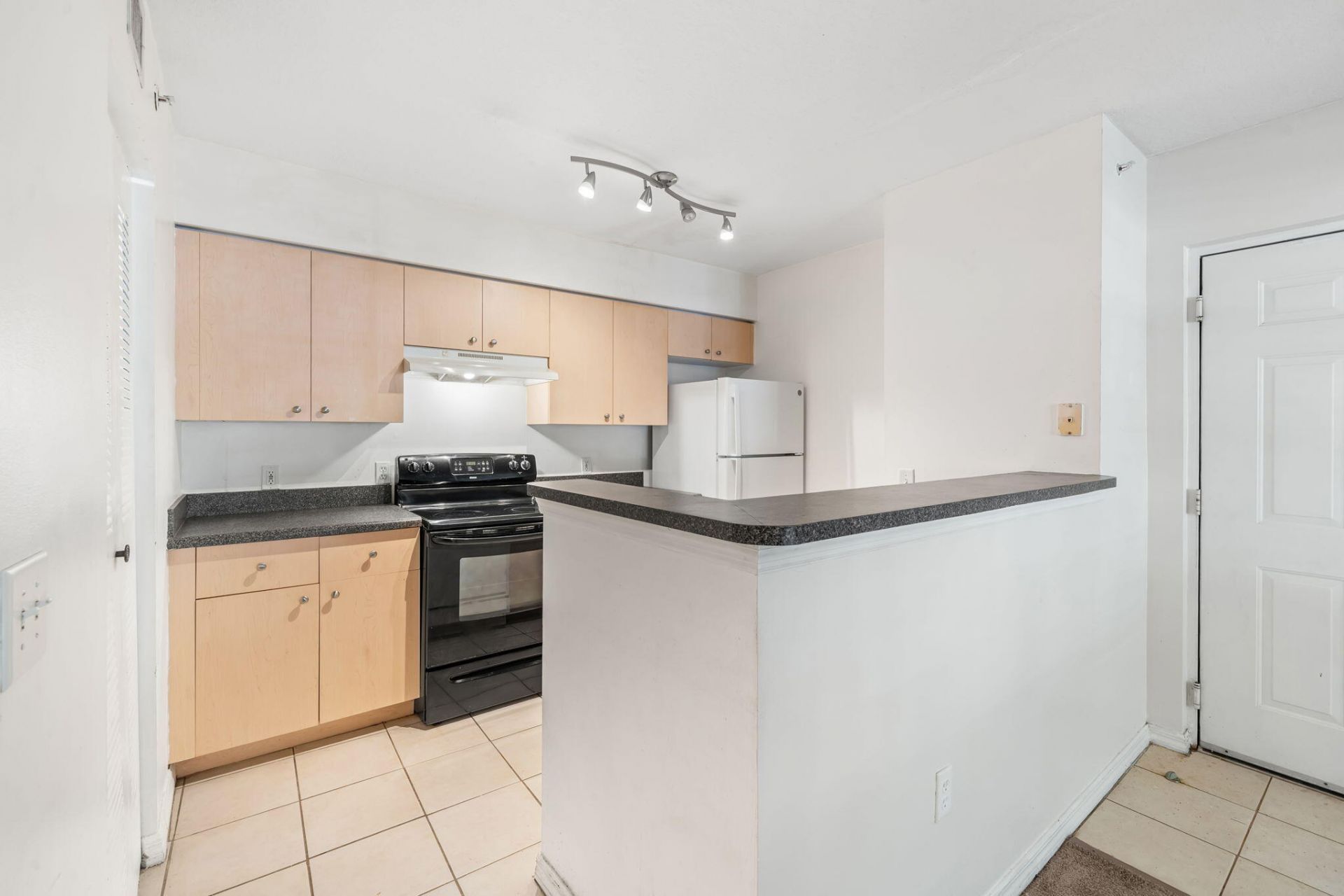 4241 San Marino Boulevard, Unit 103, West Palm Beach, FL 33409 Photo