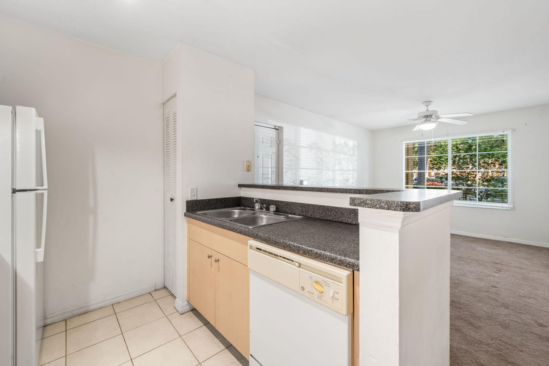 4241 San Marino Boulevard, Unit 103, West Palm Beach, FL 33409 Photo