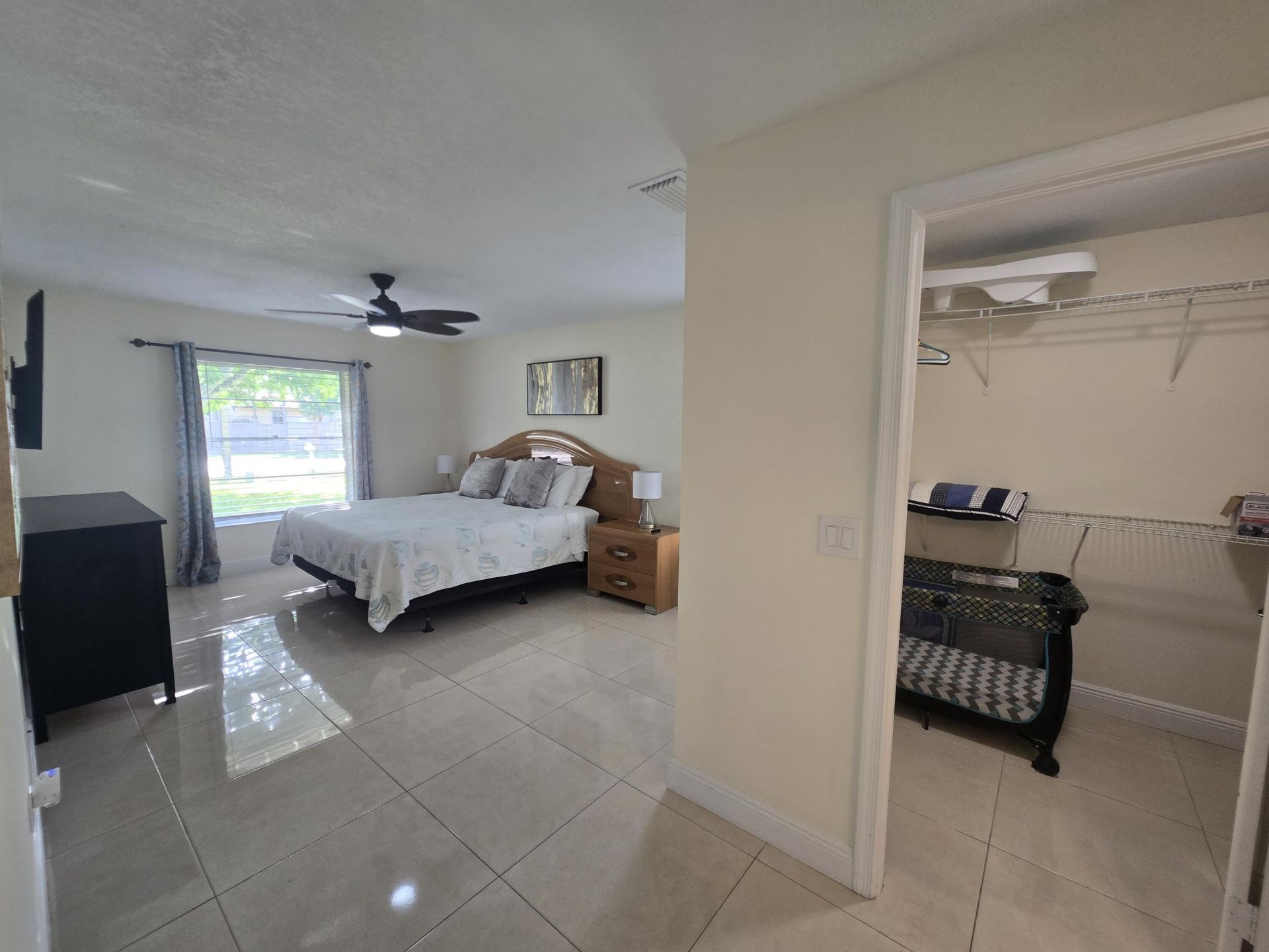 242 Las Palmas Street, Royal Palm Beach, FL 33411 Photo