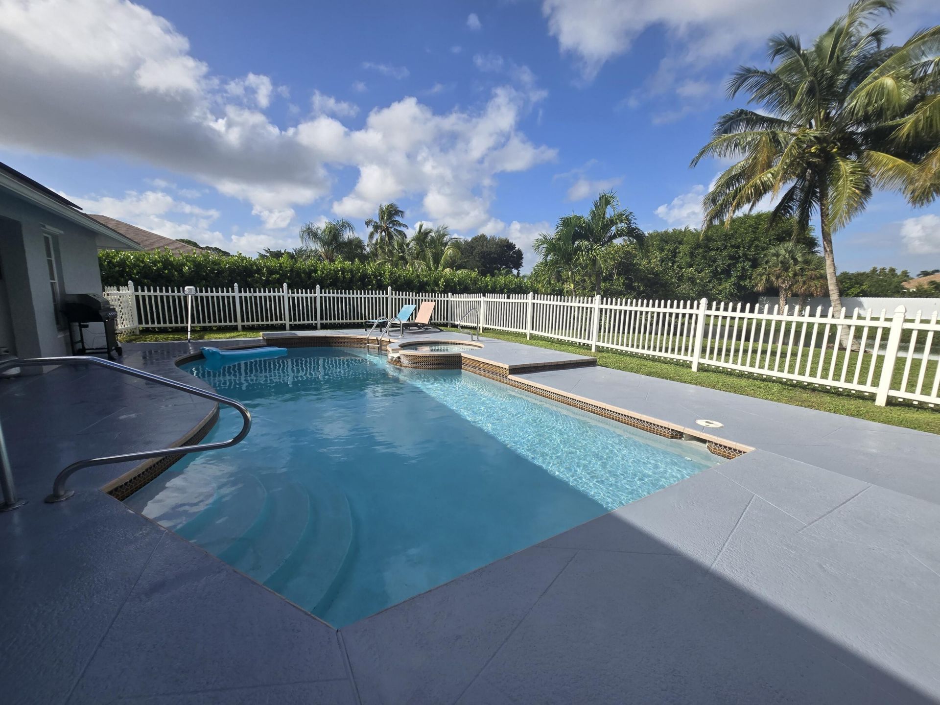 242 Las Palmas Street, Royal Palm Beach, FL 33411 Photo