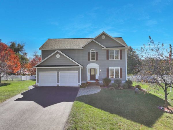 16 Summit Road, Bedford, NH 03110