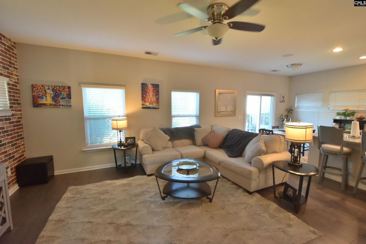 235 Harvest Glen Lane Photo 4