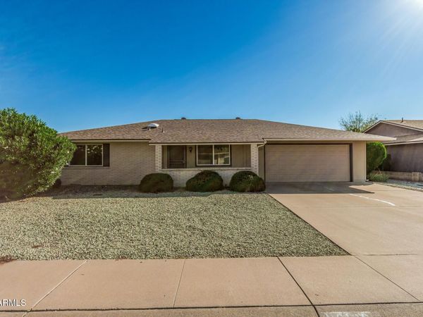 10129 W PINE SPRINGS Drive, Sun City, AZ 85373