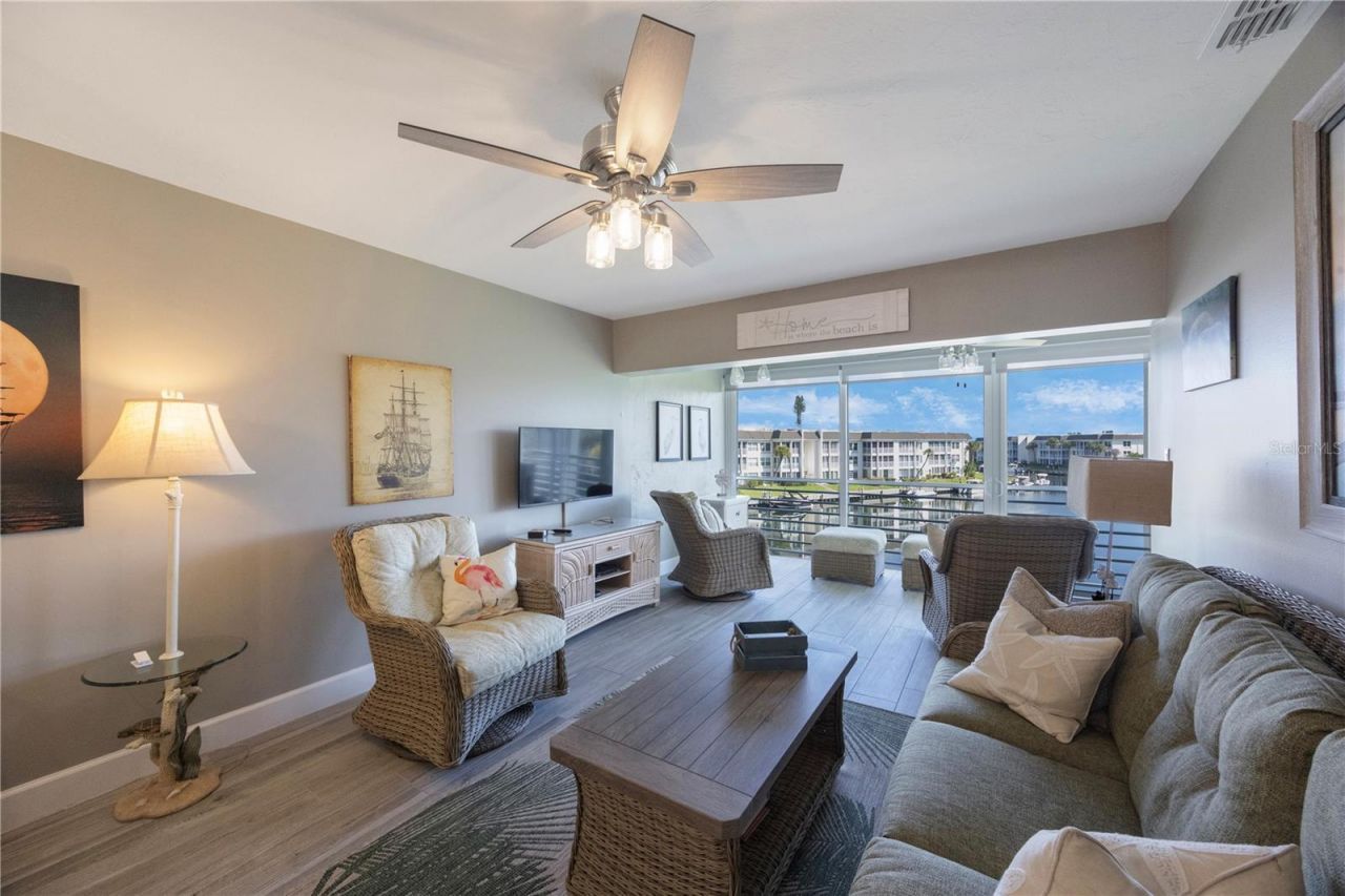 4350 Chatham Drive, Unit E307, Longboat Key, FL 34228 Photo