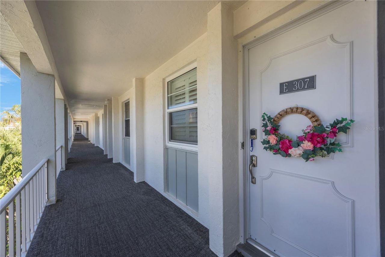 4350 Chatham Drive, Unit E307, Longboat Key, FL 34228 Photo