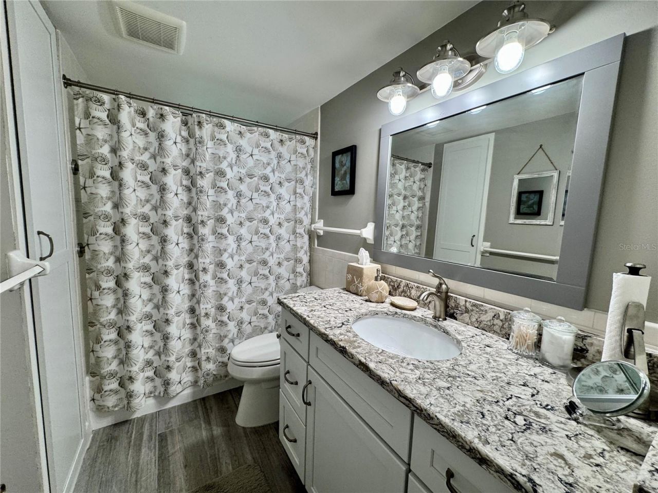 4350 Chatham Drive, Unit E307, Longboat Key, FL 34228 Photo