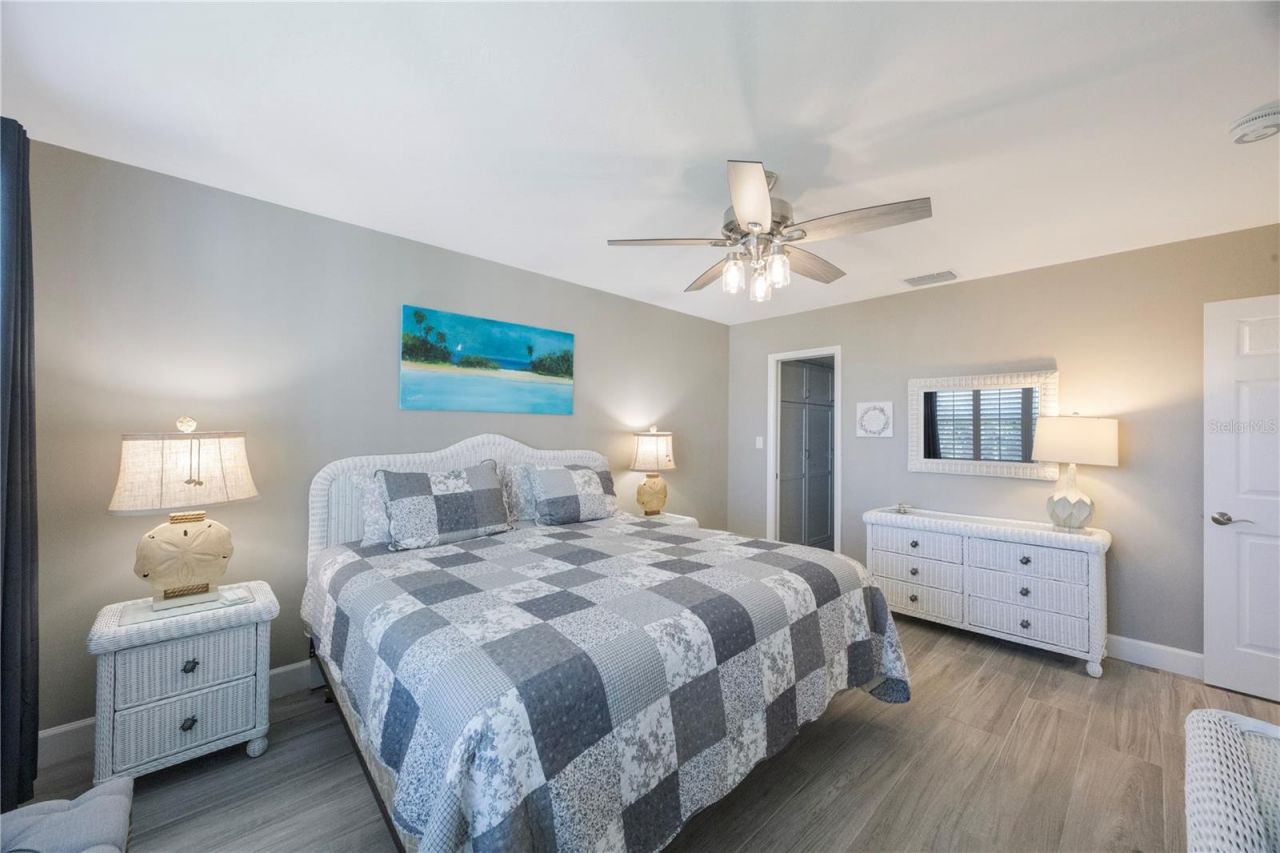 4350 Chatham Drive, Unit E307, Longboat Key, FL 34228 Photo