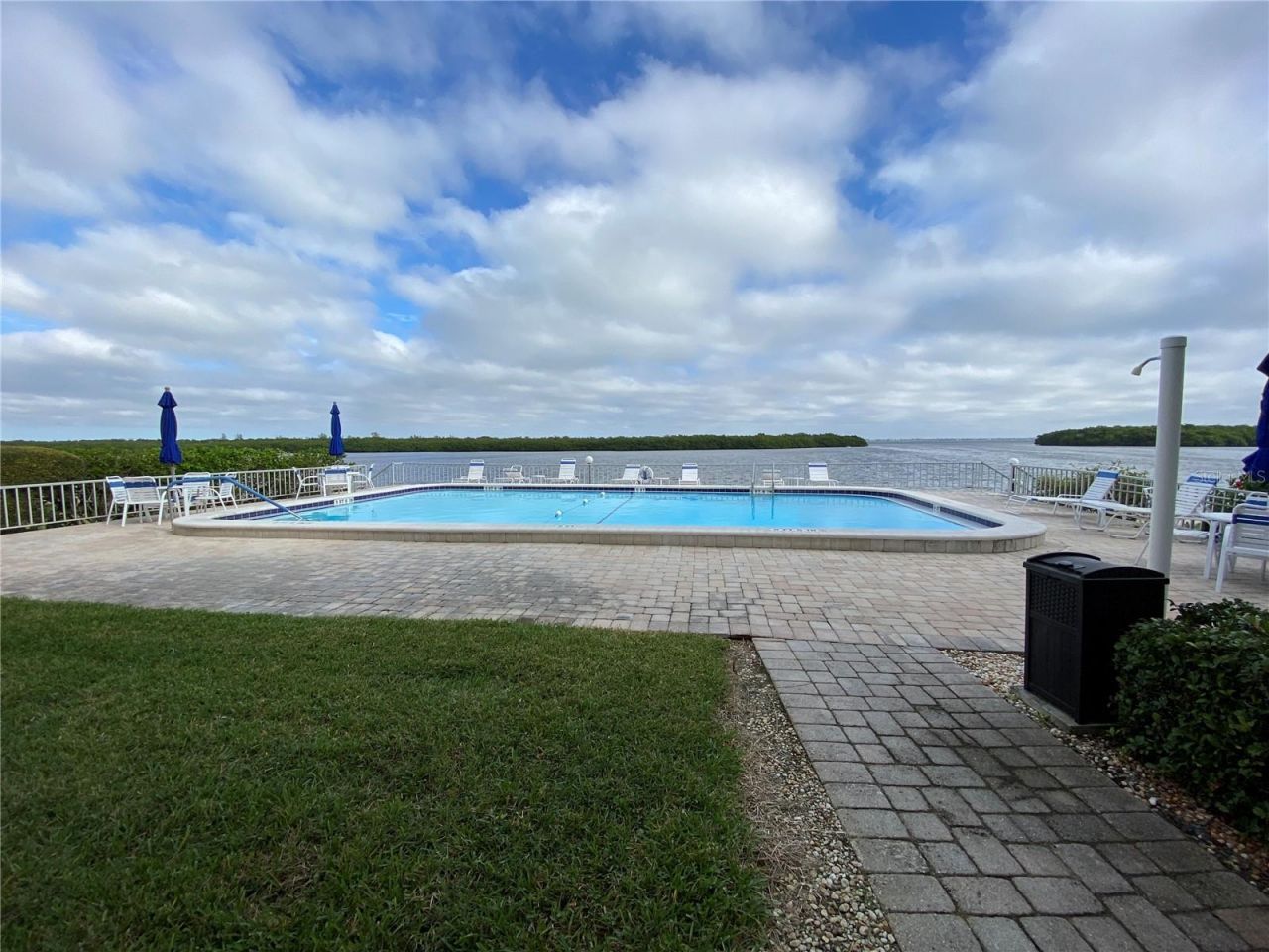 4350 Chatham Drive, Unit E307, Longboat Key, FL 34228 Photo