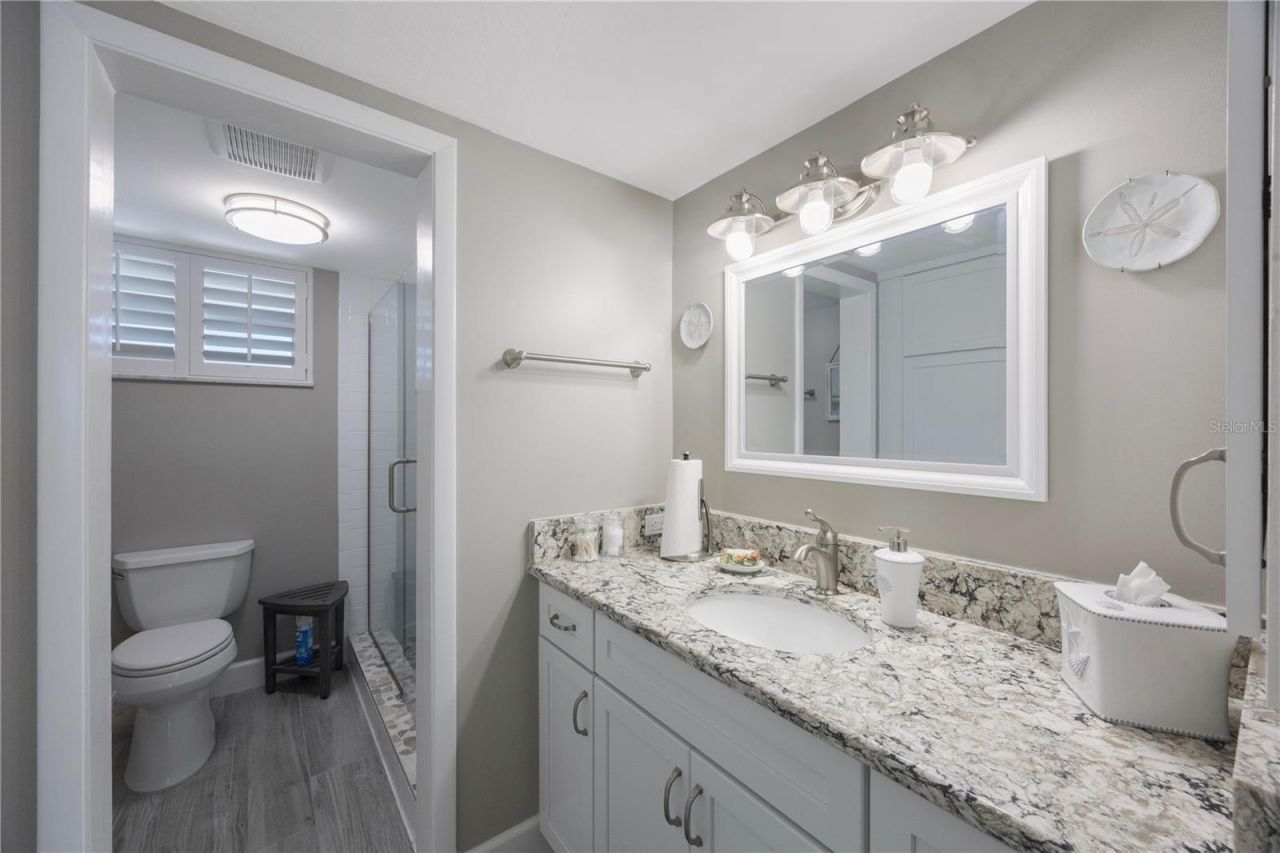 4350 Chatham Drive, Unit E307, Longboat Key, FL 34228 Photo