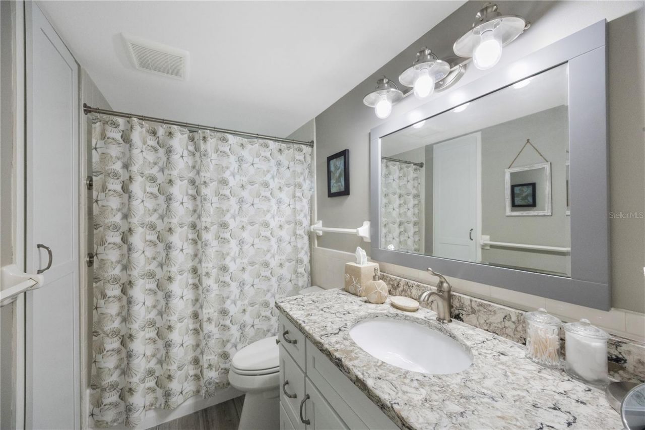 4350 Chatham Drive, Unit E307, Longboat Key, FL 34228 Photo