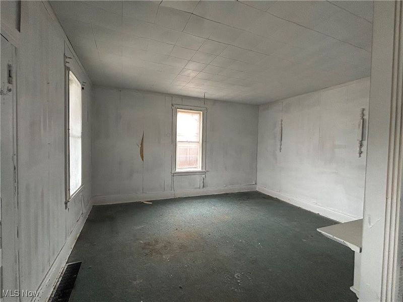 200 Central Avenue, Tiltonsville, OH 43963 Photo 3