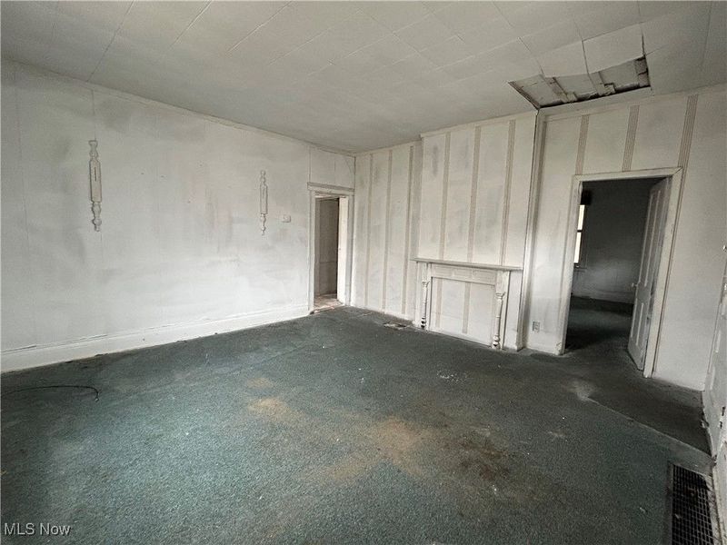 200 Central Avenue, Tiltonsville, OH 43963 Photo 4