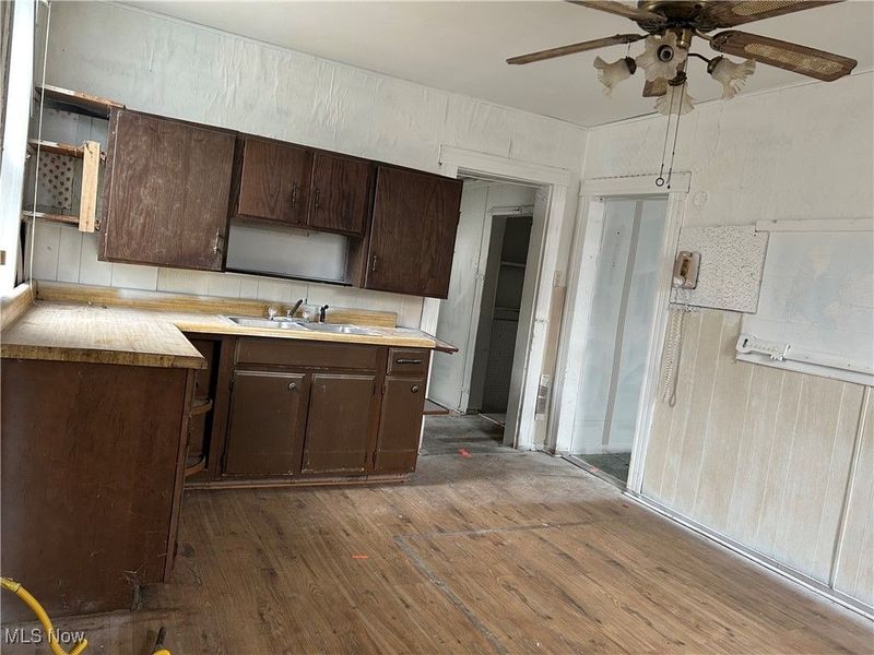 200 Central Avenue, Tiltonsville, OH 43963 Photo 7