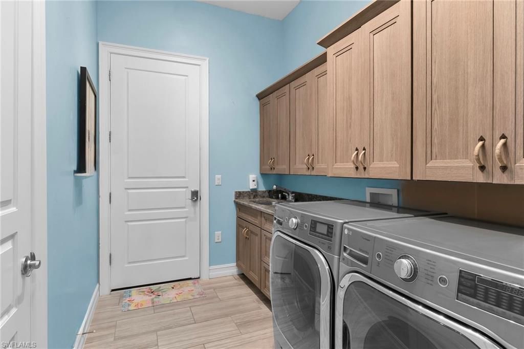 9369 Campanile Cir, Naples, FL 34114 Photo
