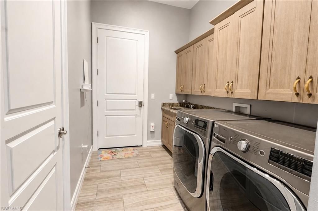9369 Campanile Cir, Naples, FL 34114 Photo