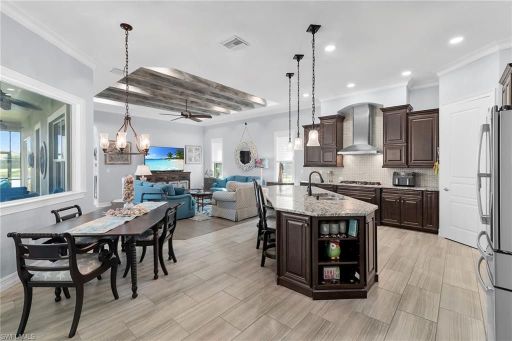 9369 Campanile Cir, Naples, FL 34114 Photo