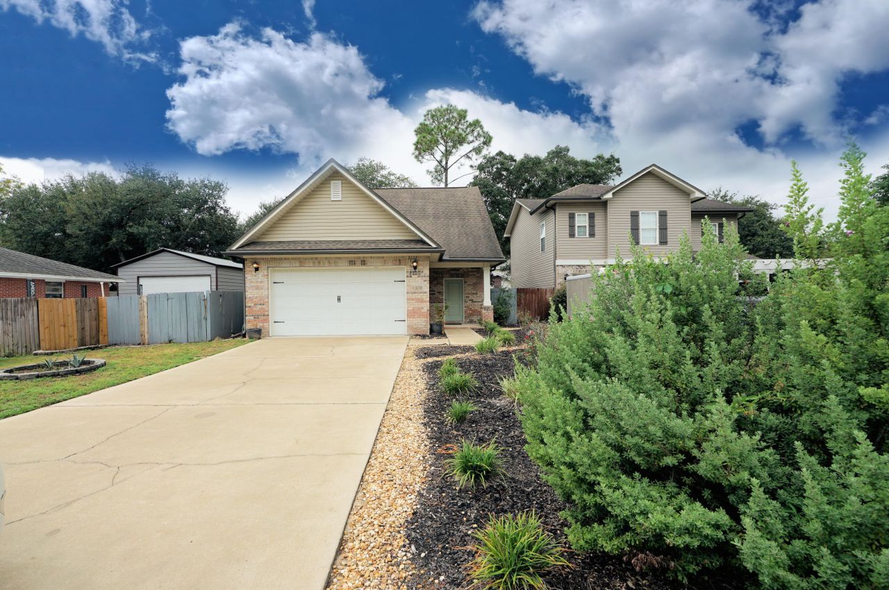 1305 Finck Road, Niceville, FL 32578 Main Photo