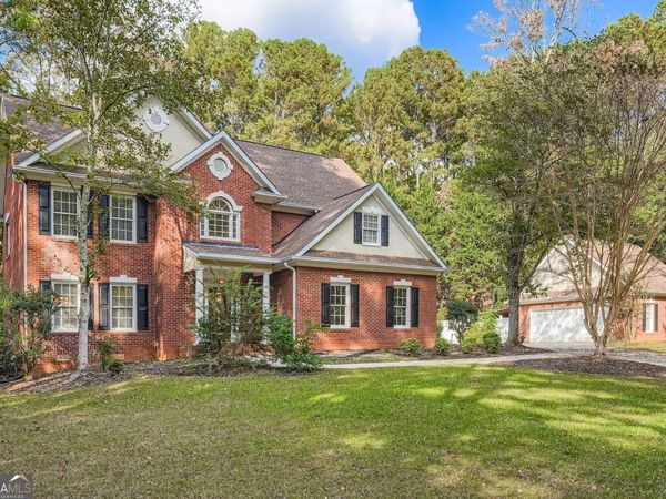 100 Hamilton Glen Court, Fayetteville, GA 30215