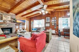 1902 Edge Dr. photo 4