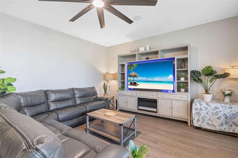 6369 NW Cloverdale Ave, Port Saint Lucie, FL 34987 Photo