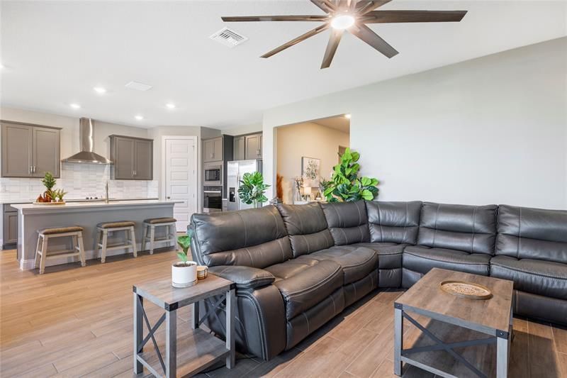 6369 NW Cloverdale Ave, Port Saint Lucie, FL 34987 Photo