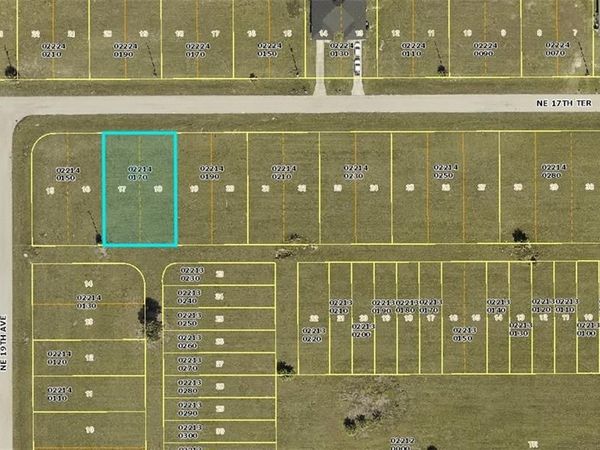 1910 NE 17th TER, CAPE CORAL, FL 33909