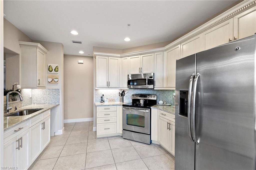 8081 Players Cove Dr, Unit 101, Naples, FL 34113 Photo