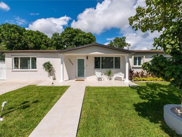 4845 NW 169th St, Miami Gardens, FL 33055