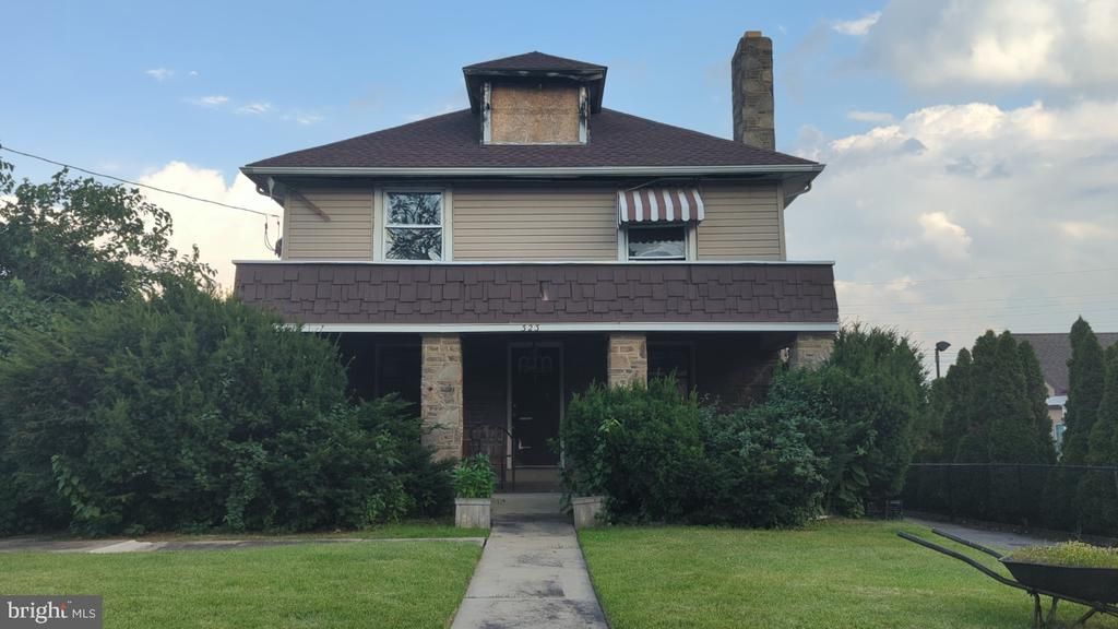 323 S CHESTER PIKE, GLENOLDEN, PA 19036