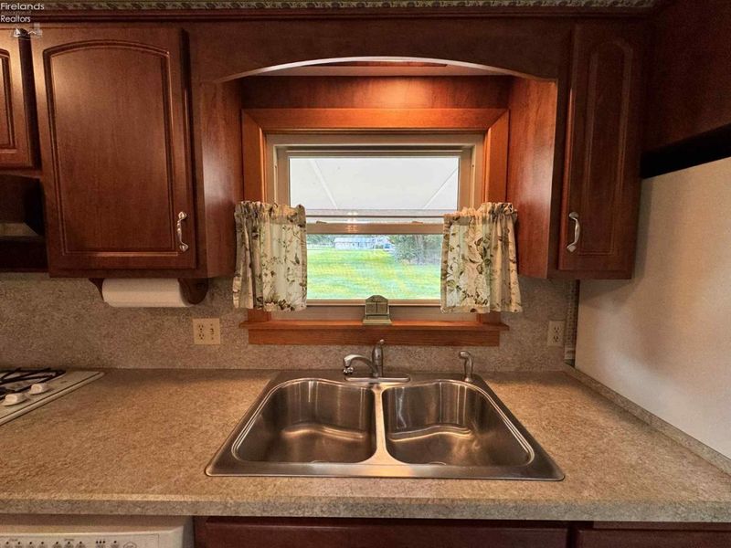 6704 Parker Road, Castalia, OH 44824 Photo 10